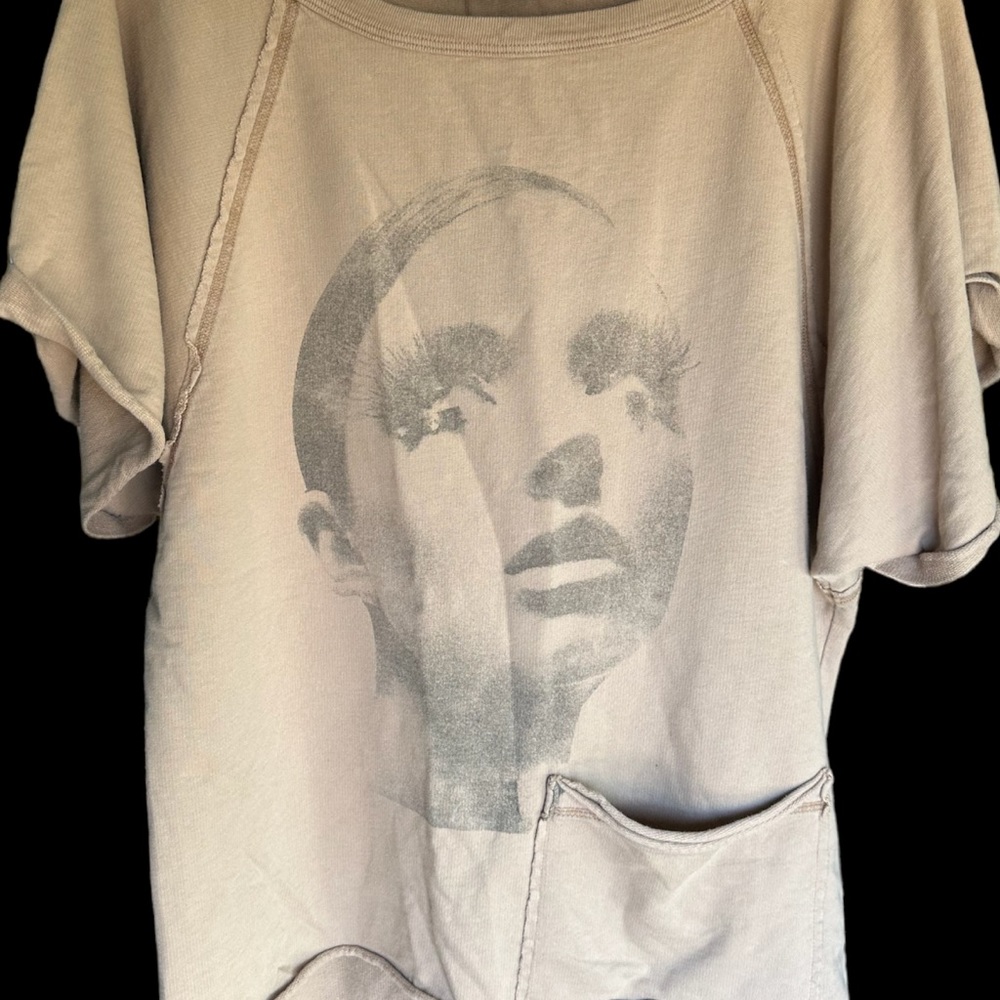 Oversize Pocket Face Shirt Large